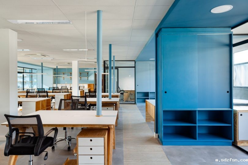 studio-dlux-office-18-810x540.jpg