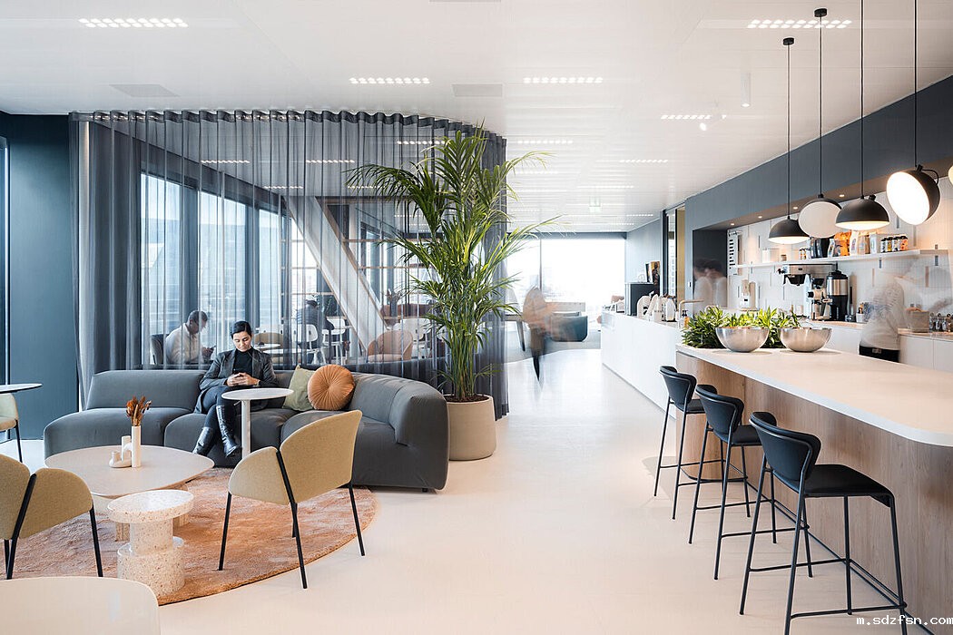 003-jetbrains-terrace-tower-amsterdam-sustainable-workspace-1050x700.jpg