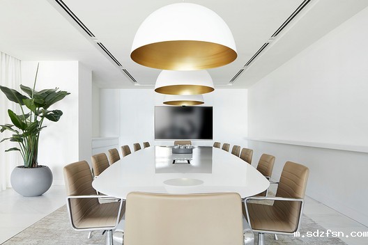 Interior_Furniture_in_Coromandel_Offices__courtesy_Andreu_World.jpg